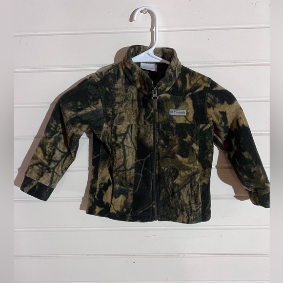 Columbia Other - Columbia camouflage fall sweater with zipper for boys